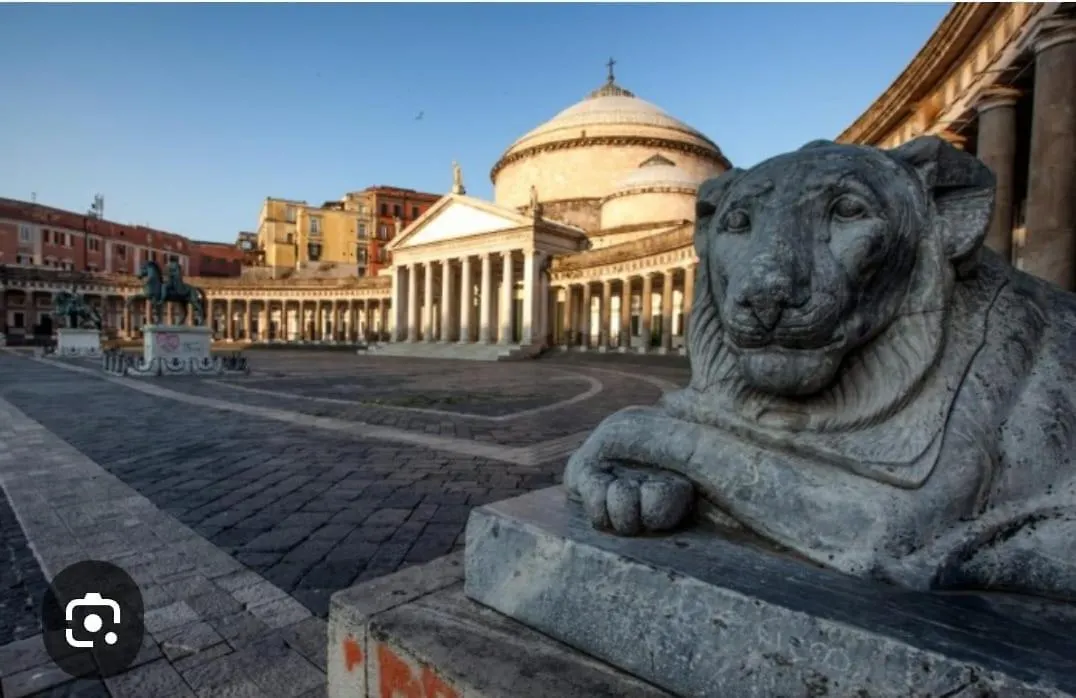 Casa Gioia, Tra Palazzo Reale,Lungomare E Monte Echia Appartement Napels Italië